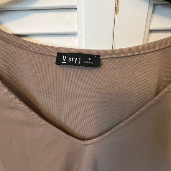 Bell Sleeve Long Sleeve Top - Picture 2 of 4